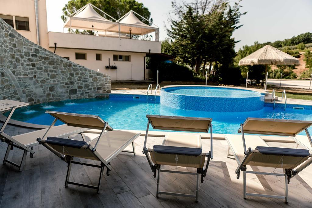 Halanus Hotel And Resort Alanno Экстерьер фото