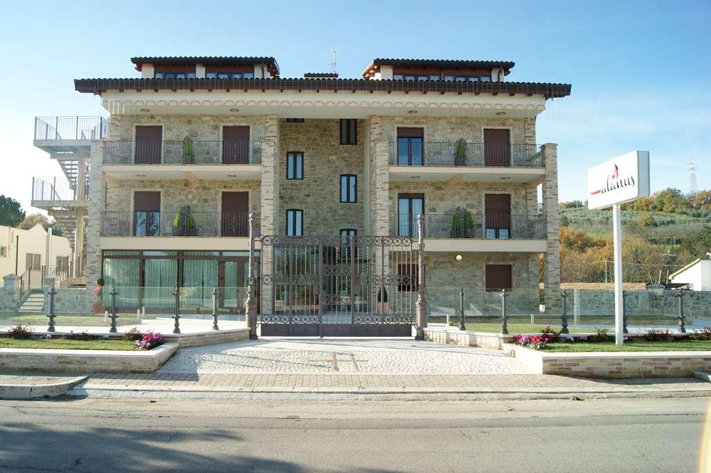 Halanus Hotel And Resort Alanno Экстерьер фото